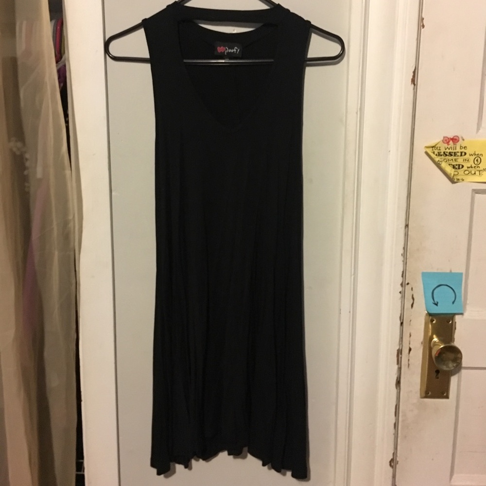 Black Sleeveless Dress